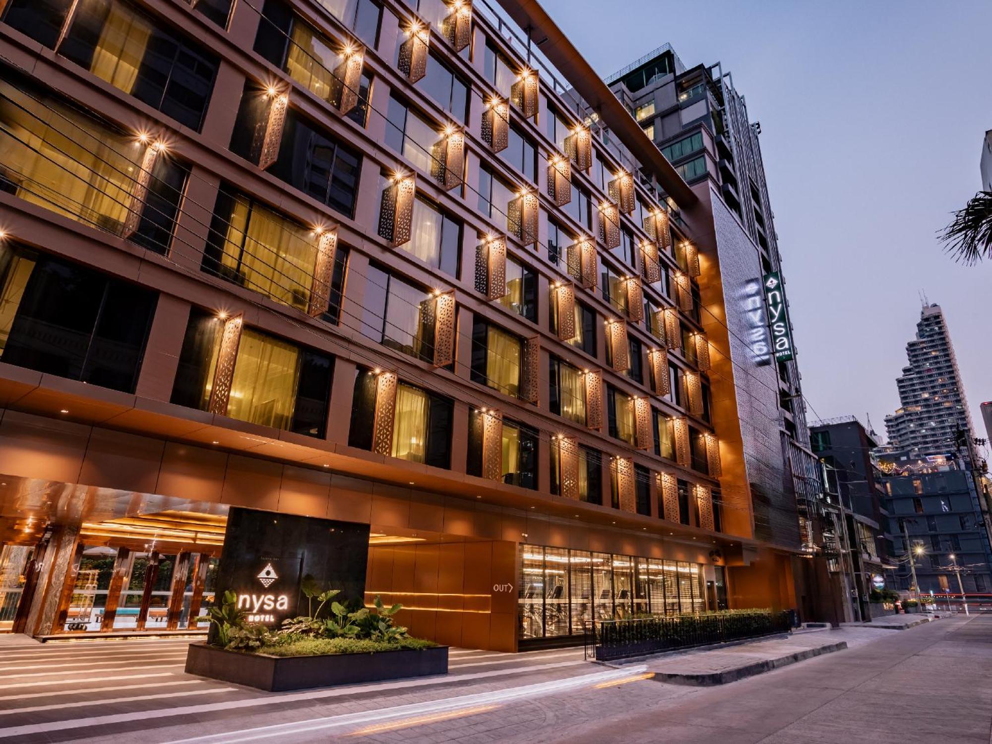 Nysa Hotel Bangkok Sukhumvit 11 Eksteriør billede The hotel in 2016