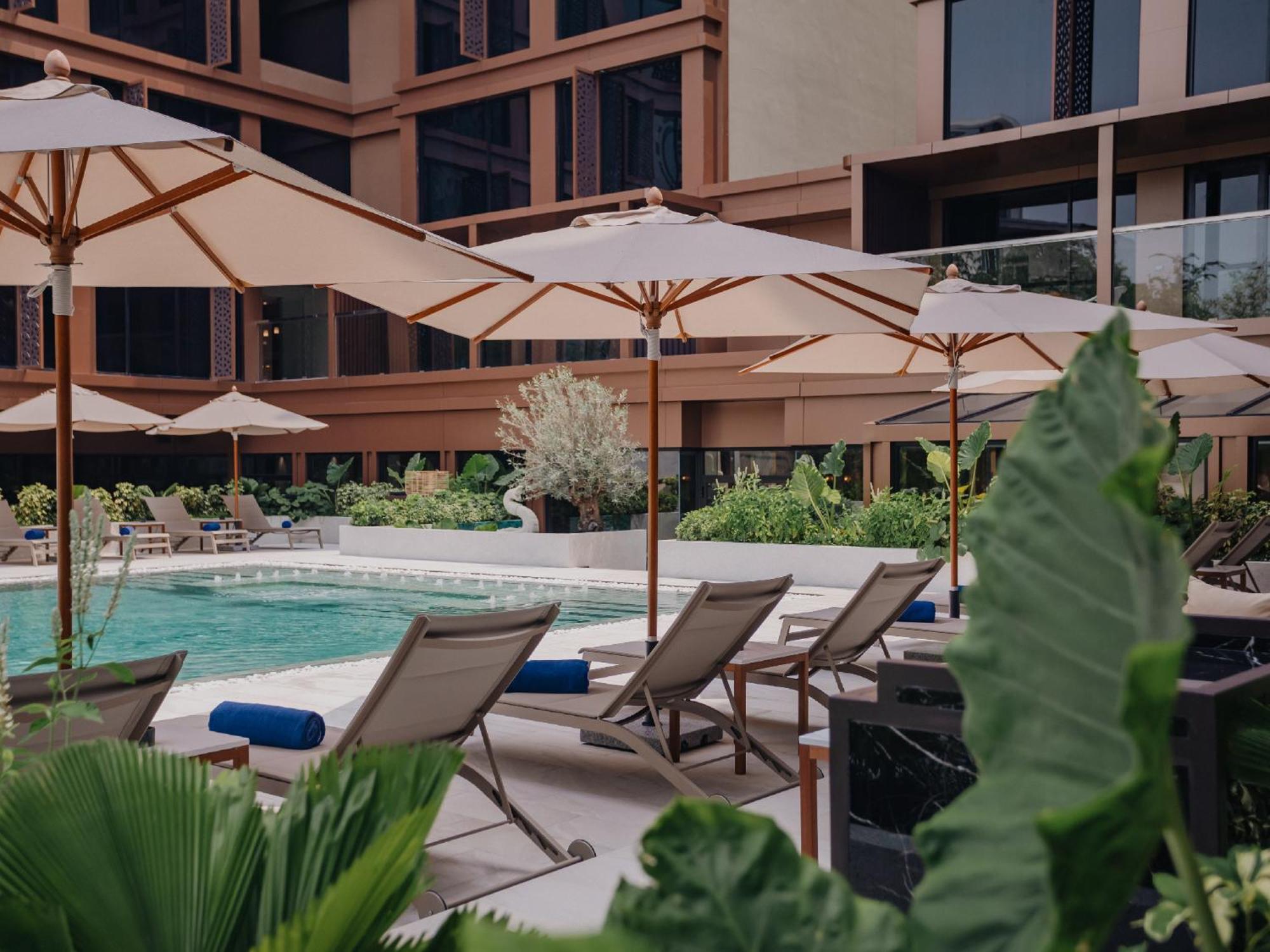 Nysa Hotel Bangkok Sukhumvit 11 Eksteriør billede The pool at the hotel