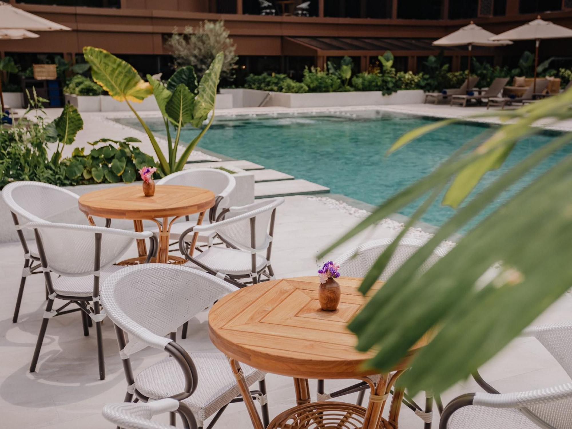 Nysa Hotel Bangkok Sukhumvit 11 Eksteriør billede The pool at the hotel