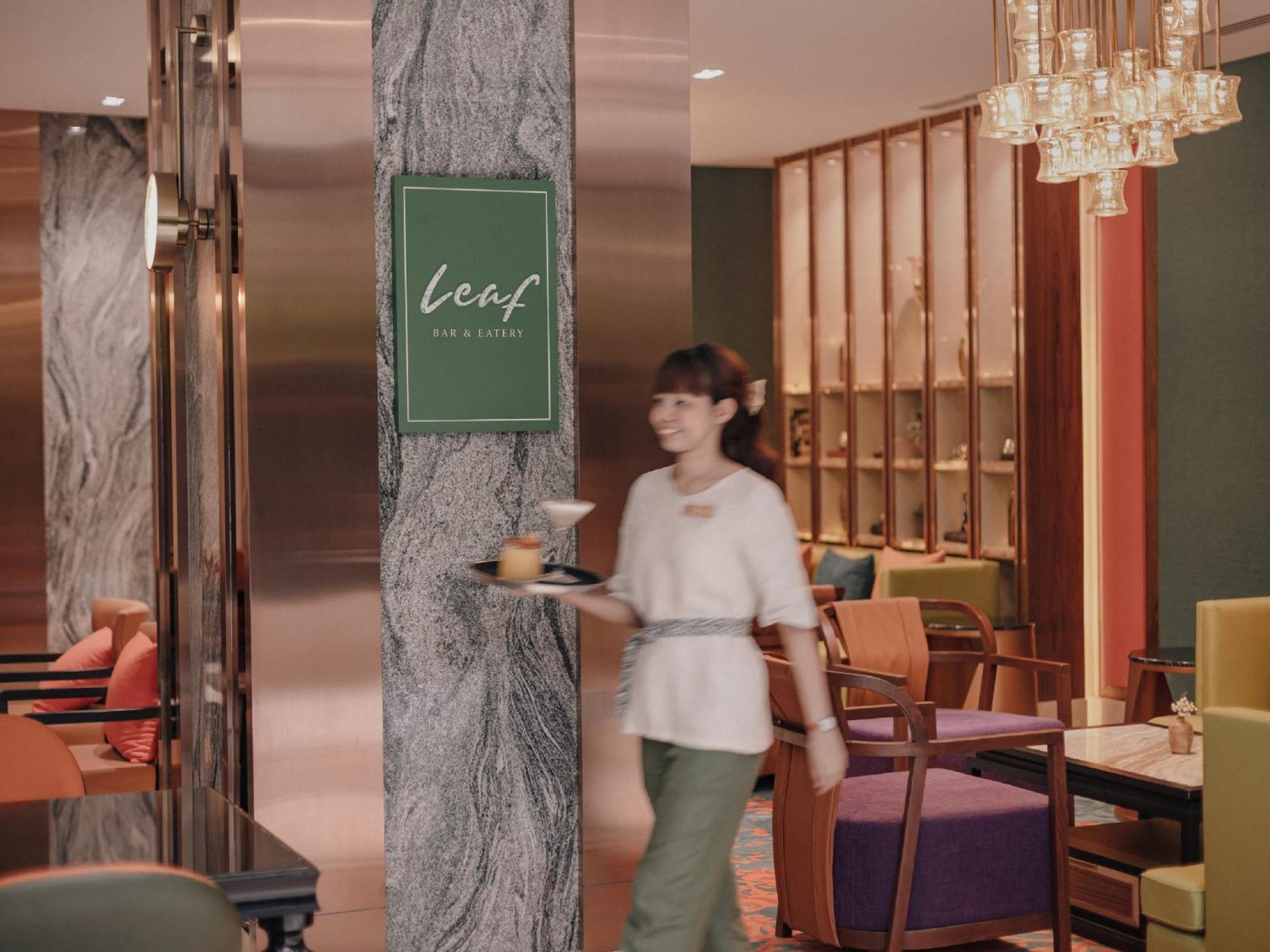 Nysa Hotel Bangkok Sukhumvit 11 Eksteriør billede Leaf Bar & Lounge